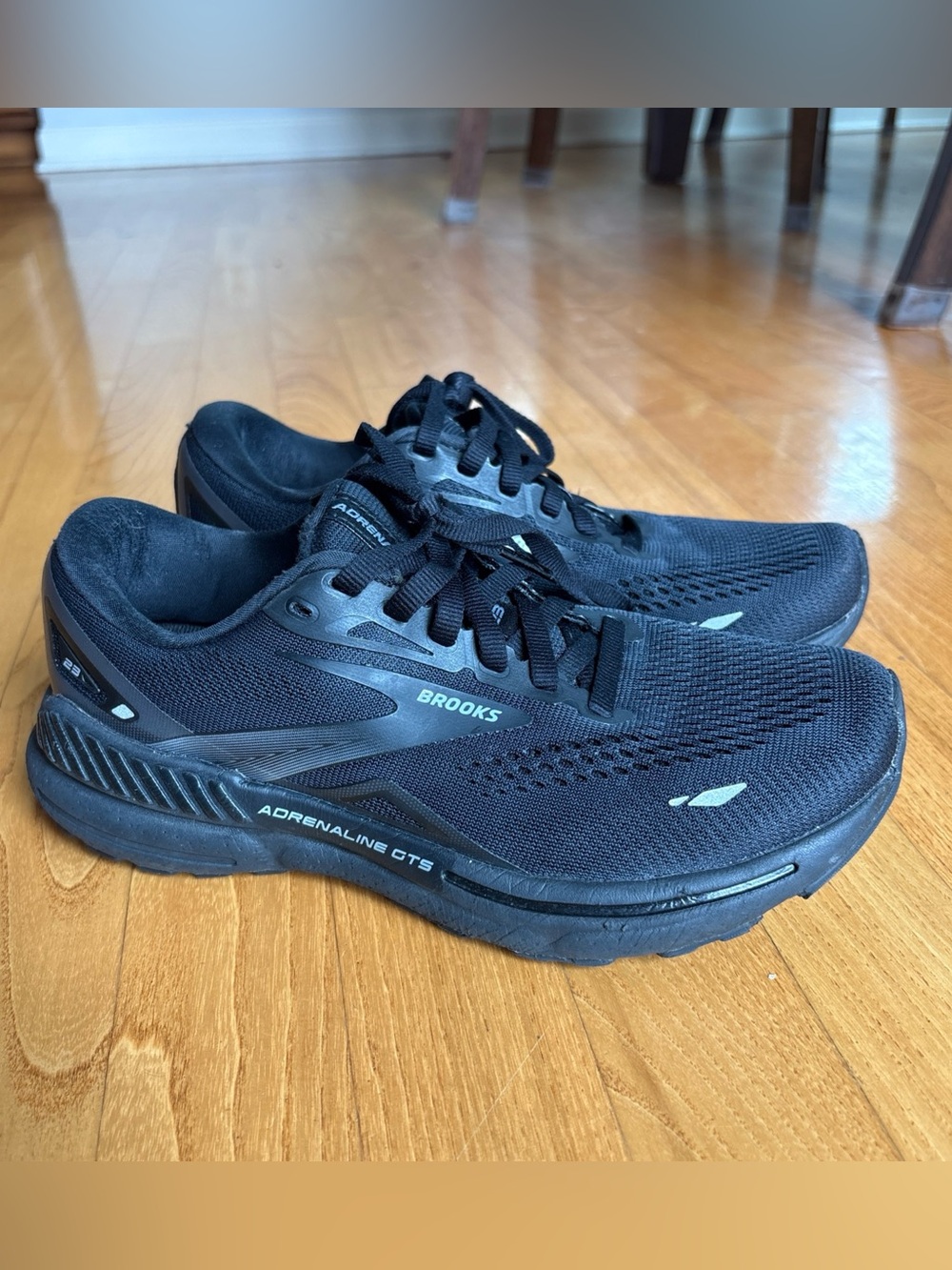 Brooks Adrenaline GTS 23 Sneakers Triple Black Running Shoes Womens Sz 6.5 Ebony